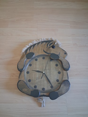 Wanduhr pferd aus holz - pferd,